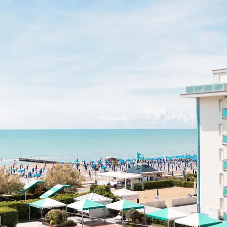Riviera Hotel