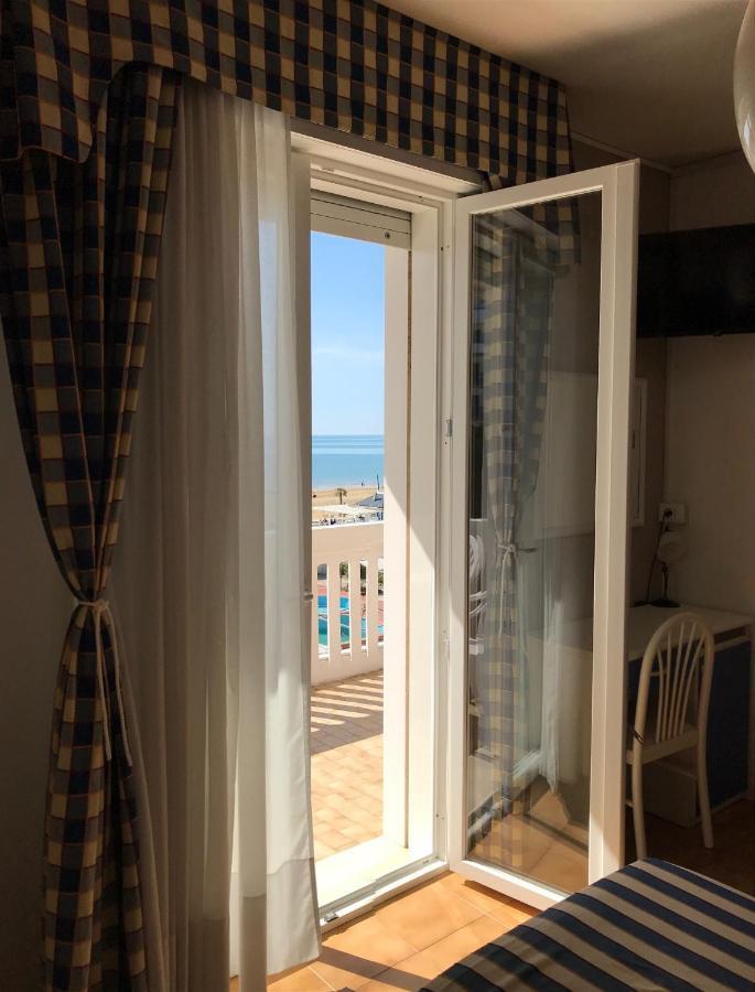 Riviera 3*