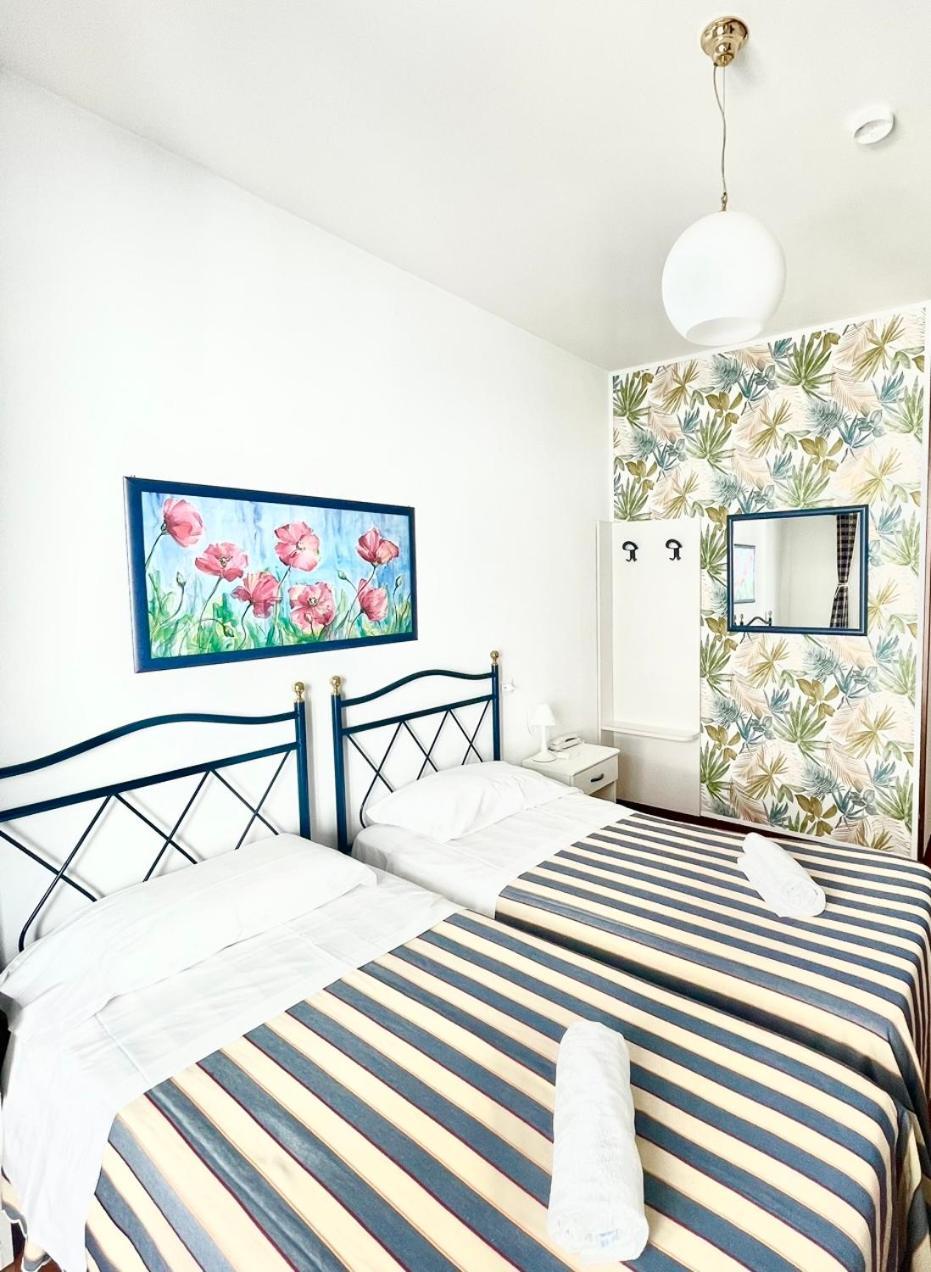 Riviera 3*