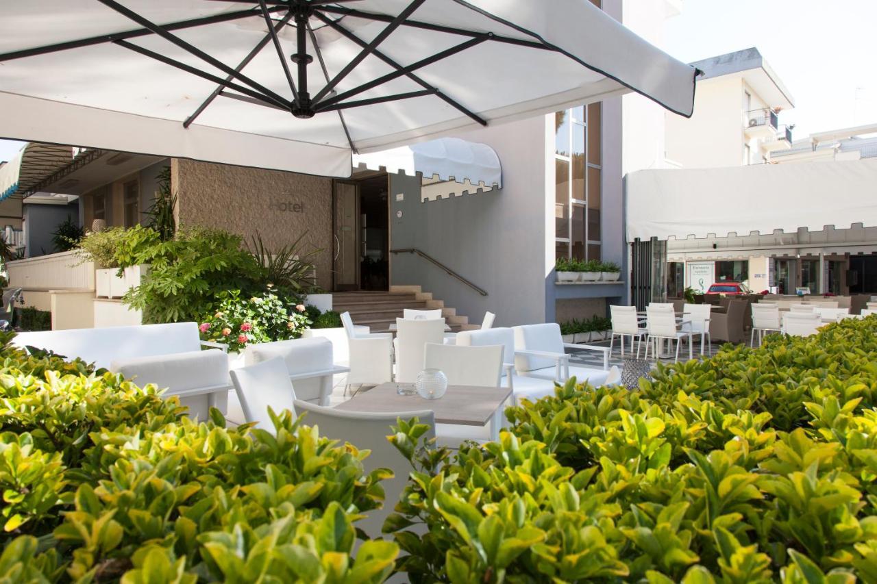 Hotel Riviera 3*