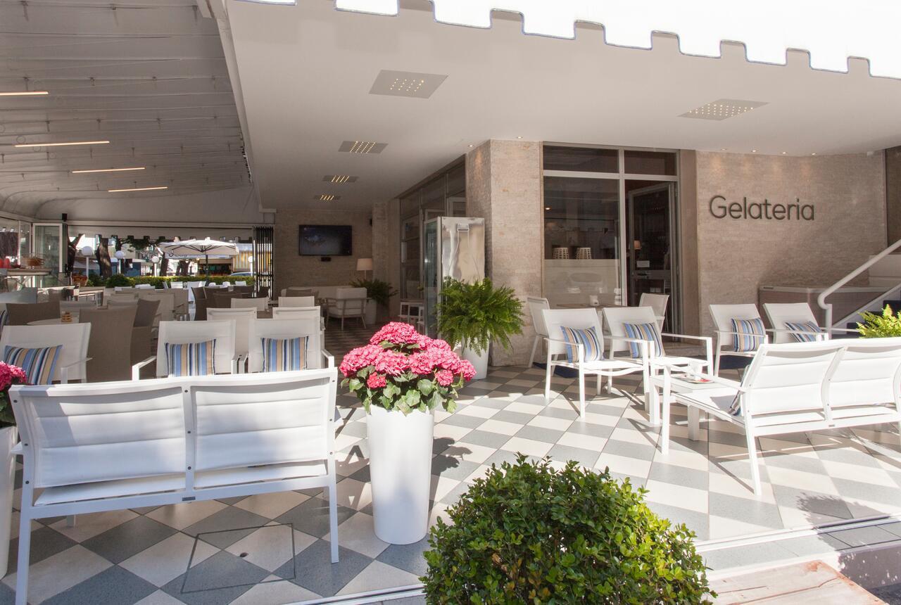 Riviera 3*
